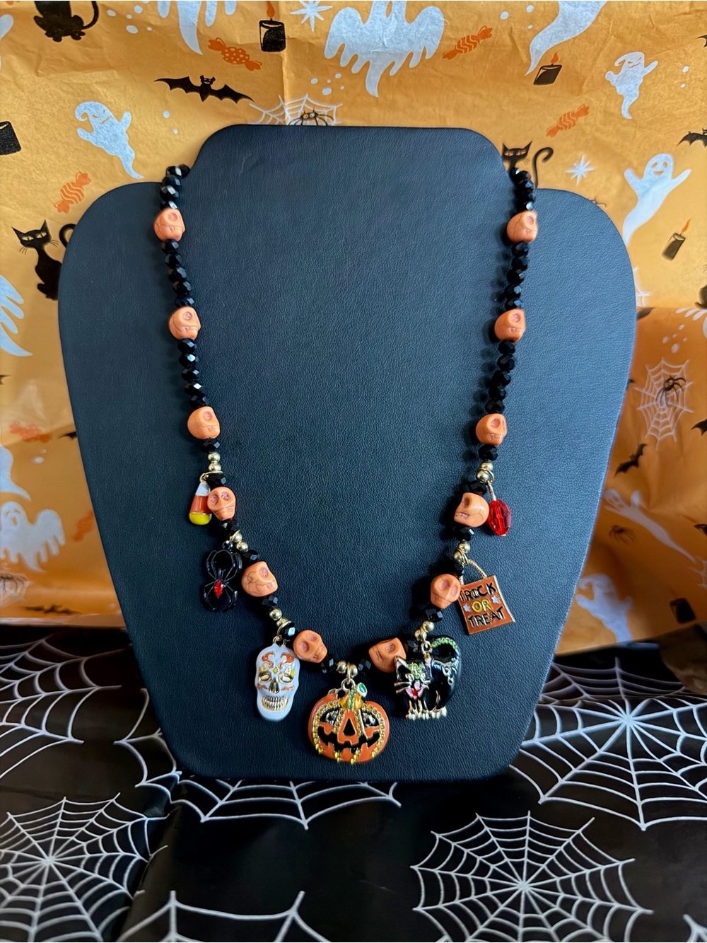 Vintage Style Halloween Charm Necklace 🎃💀🕷️🩸🐈‍⬛